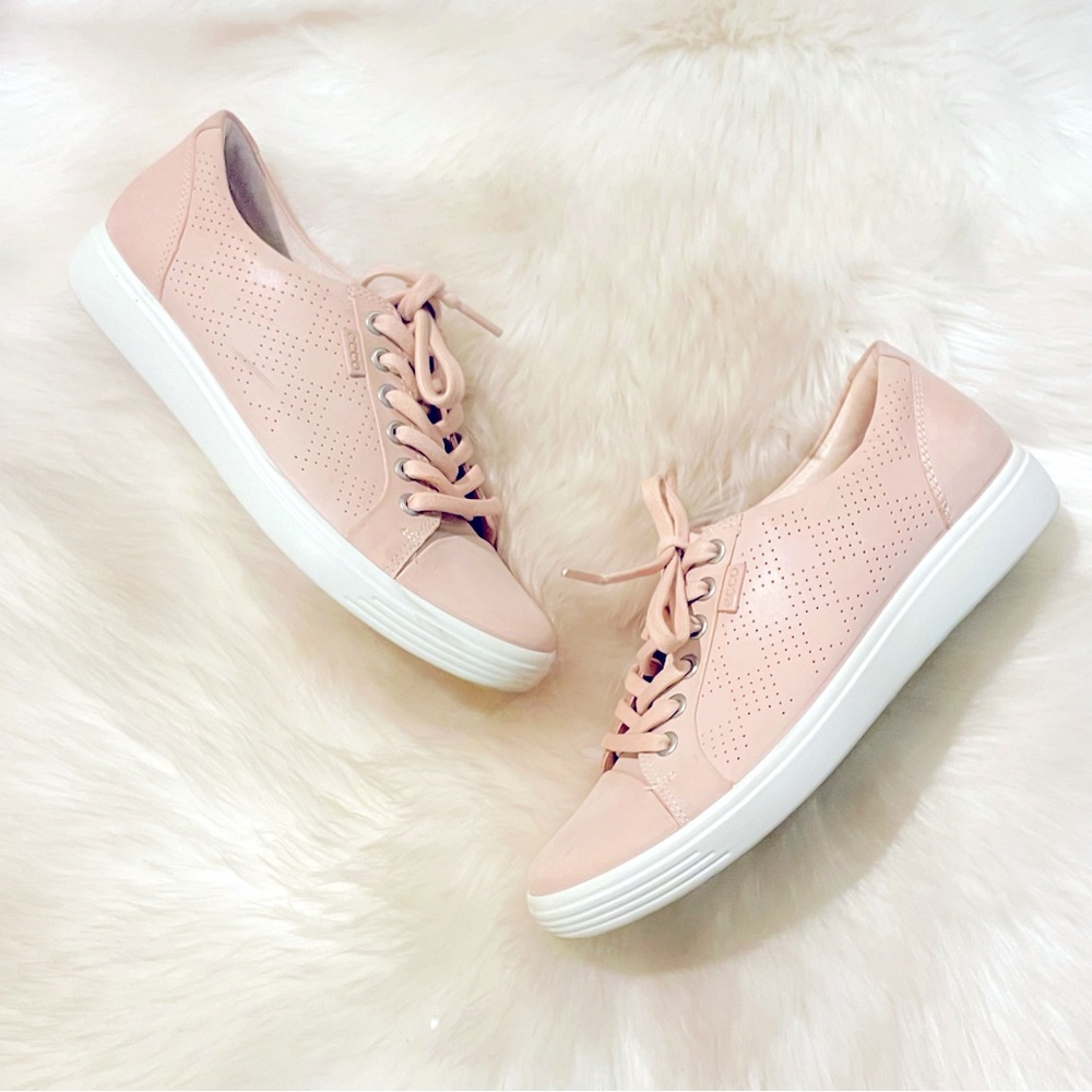 Ecco Sneaker - image 2